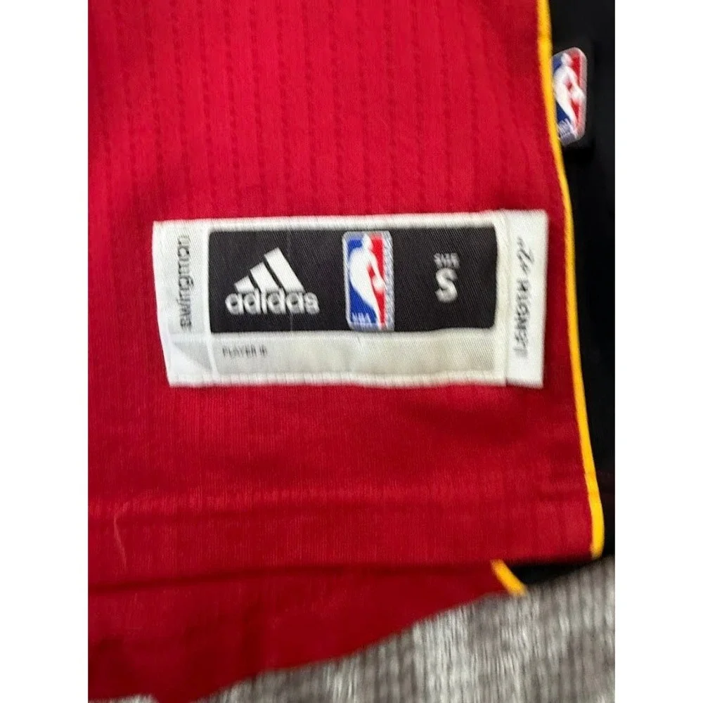 Adidas NBA Miami Heat Dwyane Wade Chrismas Jersey Red‎ Boys Small +2 Length